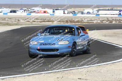 media/Jan-25-2025-CalClub SCCA (Sat) [[03c98a249e]]/Race 1/